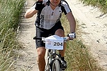 Zawodnik na trasie maratonu - Obiszów 2008