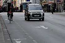 Pas dla rowerzystów wyznaczony na jezdni