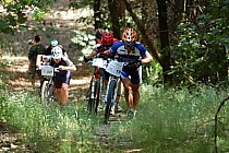 Nie wszyscy dawali radę podjechać na Babę Jagę / fot. Rafał Waszewski