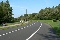 No i autostrada rolkarsko - rowerowa Dolina Trzy Stawy w Katowicach.