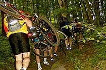 RAZ NA WOZIE, RAZ POD WOZEM. PODEJŚCIE NA OSTRZYCĘ.   Zdjęcie zrobione przez mojego kolegę Andrzeja T.