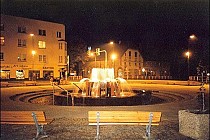 Rynek - fontanna nocą