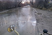 Warszawa, podtopiona ulica Balonowa.