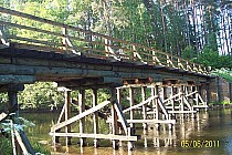 Drewniany most nad Brdą w Żukowie...