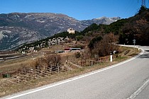 Castello di Drena na horyzoncie.