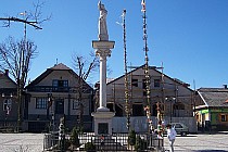 Lipnica Murowana - rynek - figura bł. Szymona