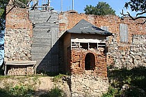 Ruiny pokrzyżackiego zamku w Nowym Jasińcu.