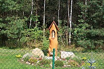 Gózd Lipiński ,po drodze mijamy sporo krzyży lub kapliczek