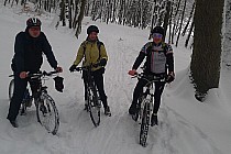 Zimowa przeprawa przez Dolinę Samborowo w Gdańsku