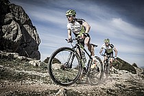 Jose Antonio Hermida, Rudi van Houts