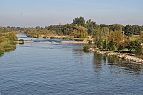 Widok na Wartę poniżej tamy