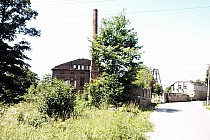 Ruiny fabryki tektur w Machorach