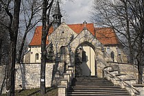 Zabytkowy kościół w Chrobrzu