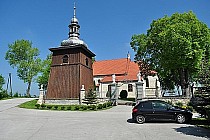 Kościół p.w. Św. Piotra i Pawła - widok od strony południowej