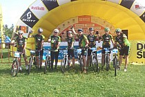 drużyna przed wjazdem na Śnieżkę