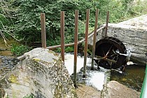 Nowiny - koło młyńskie na rzece Sopot