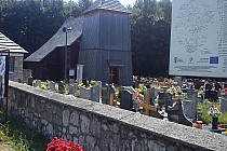 Drewniany kościółek w Smolnicy