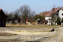 przy wyjeździe z lasu wita nas wieś Krawce