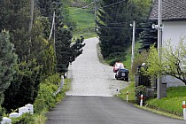 18 % podjazd po kostce brukowej w miejscowości Vysoka Srbska