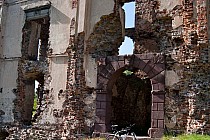 Ruiny zamku w Bodzentynie.