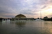 Hala Stulecia o zmierzchu