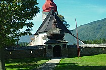 zabytkowy kościółek