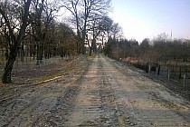 jak jest sucho, to da się jechać, ale na mokro - tragedia