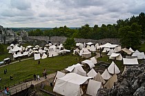 Ogrodzieniec- przygotowania do rekonstrukcji wydarzeń