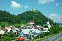 Podvazie z zamkiem w tle