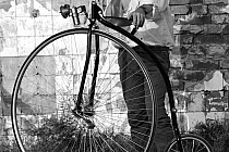 Bicykl na czarno-białych zdjęciach