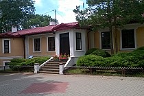 dworek (szkoła)w Cieślach