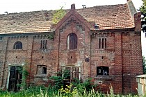 Zabudowania gospodarcze  dworu w Czechnowie