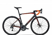 Rower szosowy BMC roadmachine 01 Ultegra Di2 (mat. pras.)