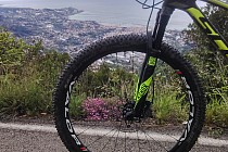 Przednie koło na testach