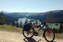 Jez Nowa Bystrica w tle Mala Fatra