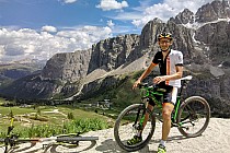 Dantercepies - idealne miejsce na prezentację nowego stroju czasnarower.pl