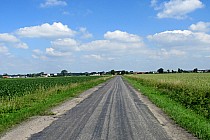 Fragment drogi przed miejscowością Kawcze