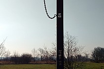 Pomnik/wodowskaz w Krapkowicach