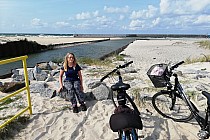 Kanał łączący jezioro Jamno z morzem bałtyckim, zlokalizowany pomiędzy Łazami a Unieściem.