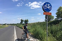 Początek ścieżki rowerowej na szlaku R9 w Nowym Dworze