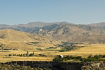 W dole rzeka Hrazdan