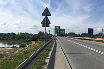 Most nad Wisłą, będącą granicą dwóch województw