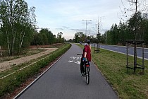 Ścieżka pieszo rowerowa wzdłuż Alei Kaczorowskiego