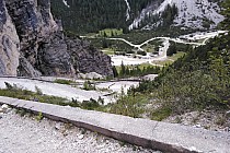 Strony podjazd do schroniska Fodara Vedla