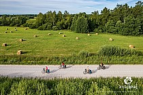 Szutrowa trasa na Łotwie