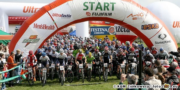 Na Bike Maratonie we Wrocławiu zostaną wręczone nagrody dla najlepszych pięciu kolarzy-pisarzy.