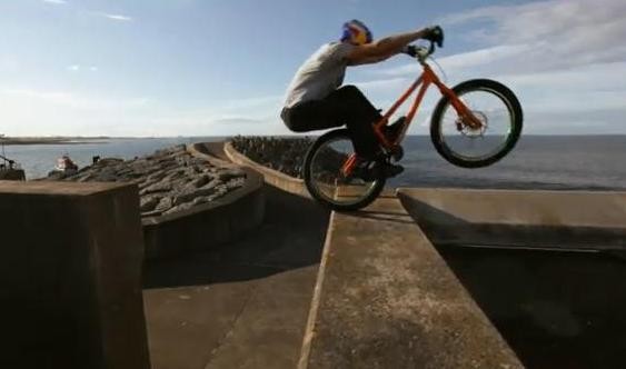 Danny MacAskill - "Way Back Home"