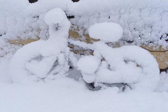 zdjęcie z witryny http://www.ostrowiecnr1.pl/zdjecie/Zimowy-rower/