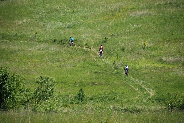 MTBCROSS MARATOM w Nowinach. 97% trasy to drogi leśne i polne :)
