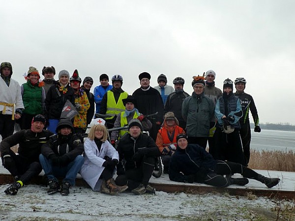 "Karnawał na dwóch kółkach" zorganizowany przez Będziński Klub Rowerowy GHOSTBIKERS - 03.02.2013